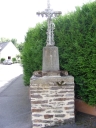 Croix de cimetière, rue de l'Ise (Saint-Erblon)