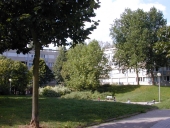 Cité, dite groupe d'habitations, 2 à 20 place de Serbie ; 11 à 18 square Nimègue (Rennes)