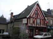 Ancien relais de poste, puis auberge, 11 rue des Princes (Combourg)