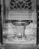 Fonts baptismaux 1, basilique Notre-Dame-du-Roncier (Josselin)