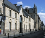 Couvent des Réparatrices puis commissariat de police, école maternelle et cercle Paul-Bert, actuellement école maternelle Duchesse-Anne et cercle Paul-Bert, 30 et 30bis rue de Paris (Rennes)