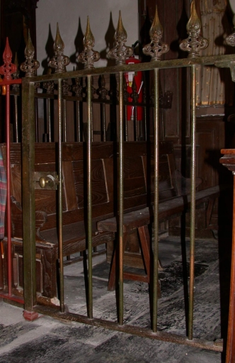 Clôture des fonts baptismaux