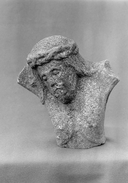 Croix : Christ en croix, église Paroissiale Saint Germain (Glomel)