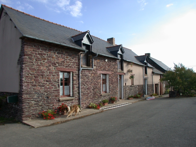 Ferme avec alignement de deux logis, la Plesse (Iffendic)