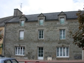 Maison, 11 place Jean-Marie Onno (Pluméliau fusionnée en Pluméliau-Bieuzy en 2019)
