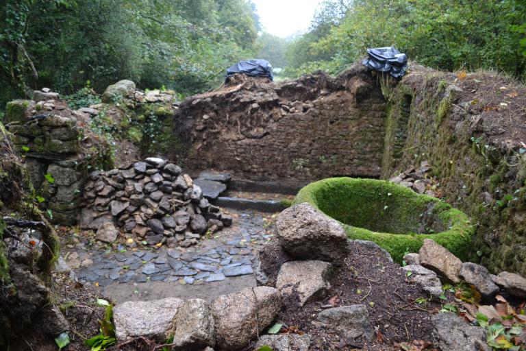 Ancienne buanderie, Créac'h Goarniel (Commana)