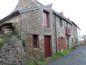 Ensemble de trois maisons,18,20,22 rue Chaize (Saint-Suliac)