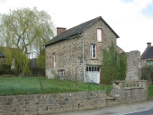 Fournil, rue de la Libération (La Baussaine)