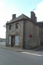 Maison, 17 place du Prieuré (Livré-sur-Changeon)