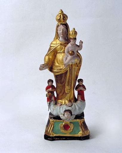 Statuette 3 : Vierge à l'Enfant, dite Notre-Dame du scapulaire