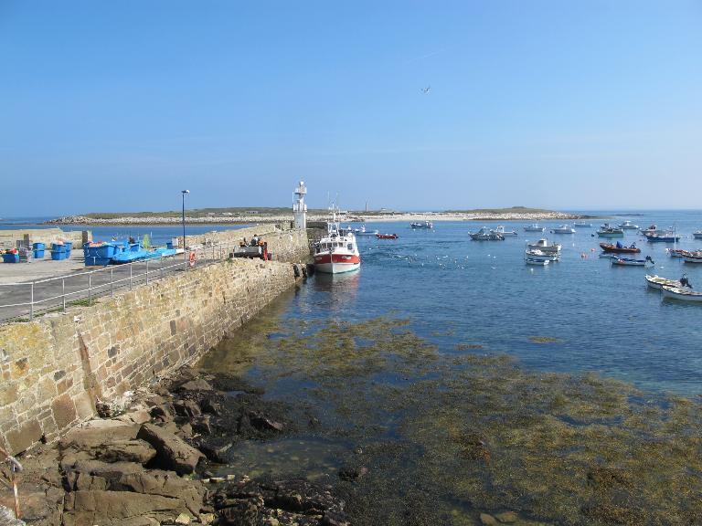 Le port (île-Molène)
