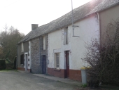 Alignement de maisons, les Noës (Miniac-Morvan)