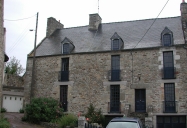 Caserne des douanes du Guildo, rue des Quais (Saint-Cast-le-Guildo)