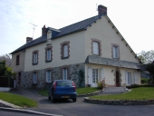 Maison, place de l'Eglise (Chevaigné)