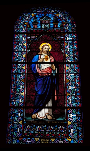 Ensemble des 3 verrières du choeur : Notre-Dame de Lourdes, Sacré-Coeur, l'Education de la Vierge