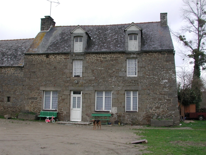 Ancienne ferme, Ferdrue (Bonnemain)