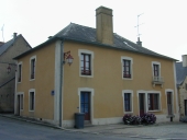 Maison, 4 rue Du Guesclin ; 4bis rue de l'Abbaye (Saint-Germain-du-Pinel)