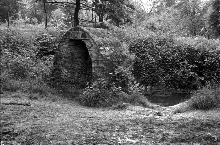 Fontaine de dévotion, Trobert (Renac)