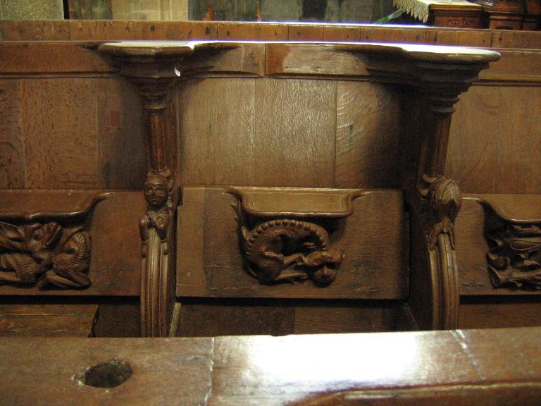 Cathédrale Saint-Tugdual : stalle 26