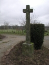 Croix de chemin de la famille Queuert-Angelgue, Terre Rouge (Bonnemain)