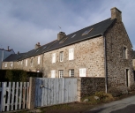 Maisons, alignement de quatre logis, 7, 9 rue des Bernillets ; 10, 12 rue d'Armor (Lancieux)