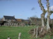 Alignement de 4 maisons, le Pont (Lanhélin fusionnée en Mesnil-Roc'h en 2019)