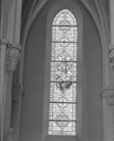 Verrières (4) (verrière hagiographique, verrière mariale, vitrail archéologique) : Annonciation, Enfance du Christ, Fuite en Egypte, Assomption (baies 7 à 10), église paroissiale Saint-Christophe (Saint-Christophe-des-Bois)