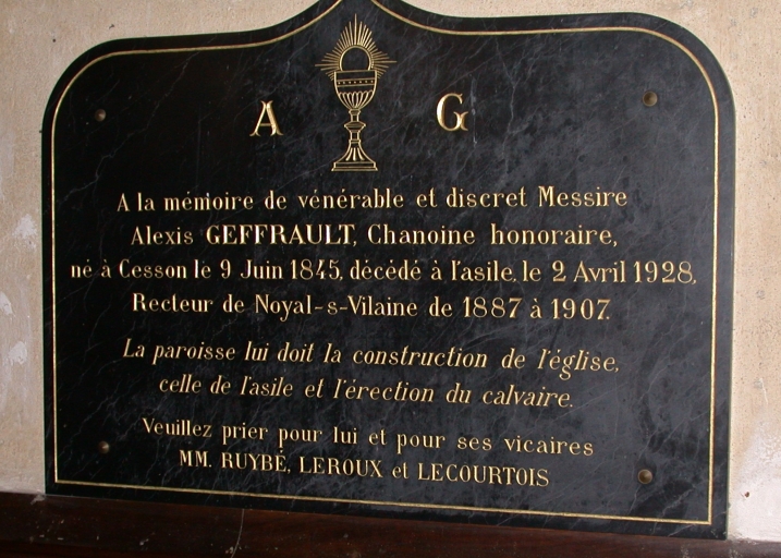 Plaque commémorative et dalle funéraire