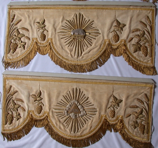 Garniture de dais de procession