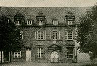 Collège Saint-Yves, place Maurice Marchais (Vannes)