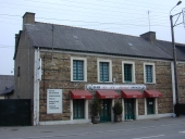 Maison, actuellement Bar Le Saint-Michel, 34 avenue de la Libération (Plélan-le-Grand)