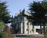 Les écoles, mairie et postes sur la commune de Pléneuf-Val-André