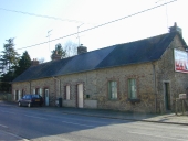 Rangée de maisons ouvrières (?), Carcraon (Domalain)