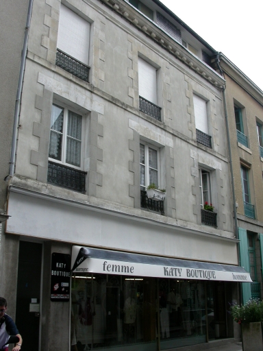Immeuble à logements, 4 rue Du Guesclin (La Guerche-de-Bretagne)