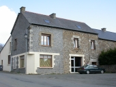 Maison, rue du Stade (La Baussaine)