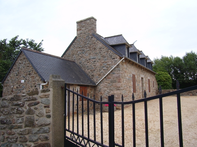 Maison, Kerscaven (Plougrescant)