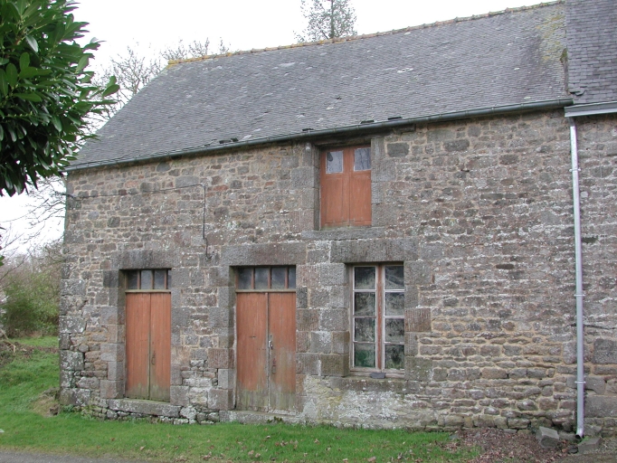 Ancienne ferme, la Poterie (Bonnemain)