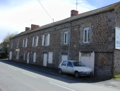 Immeuble à logements, 36 rue Saint Nicolas (Sens-de-Bretagne)