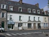 Caisse régionale du Crédit Agricole du Morbihan, puis immeuble, 20, 22 rue Jean Gougaud (Vannes)