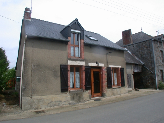 Maison, les Brégeons (La Chapelle-aux-Filtzméens)