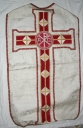 Ornement blanc 5 : chasuble, voile de calice, étole et bourse de corporal