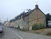 Les maisons, fermes et logis en alignement sur la commune de Saint-Sulpice-la-Forêt