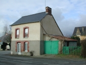 Ferme, actuellement maison, 2 rue du Portail (Chasné-sur-Illet)