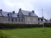 Alignement de maisons, la Ville Durand (Pleurtuit)