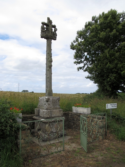 Calvaire de Kerhoaden (Quemperven)