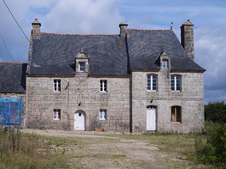 Manoir puis ferme de Menez Riou (Plougras)