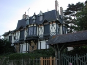 Maison dite Manoir Planel puis Villa Le Trianon, 42 rue Cottard ; 6 rue Charles de Gannes, le Val-André (Pléneuf-Val-André)