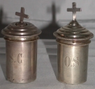Ampoule à saint chrême, ampoule à huile des catéchumènes