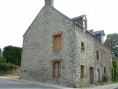 Alignement de deux maisons, 1,3 cour de la Moinerie (Saint-Père-Marc-en-Poulet)