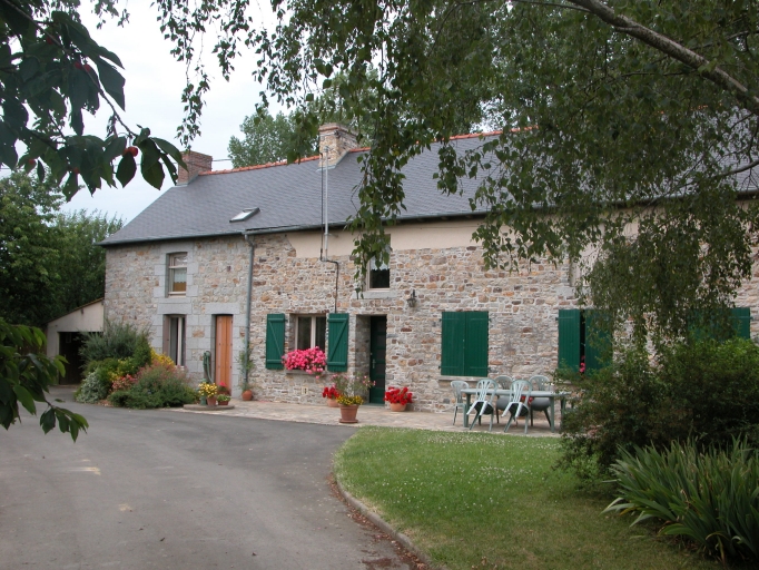 Ferme, les Aunais (Saint-Aubin-d'Aubigné)